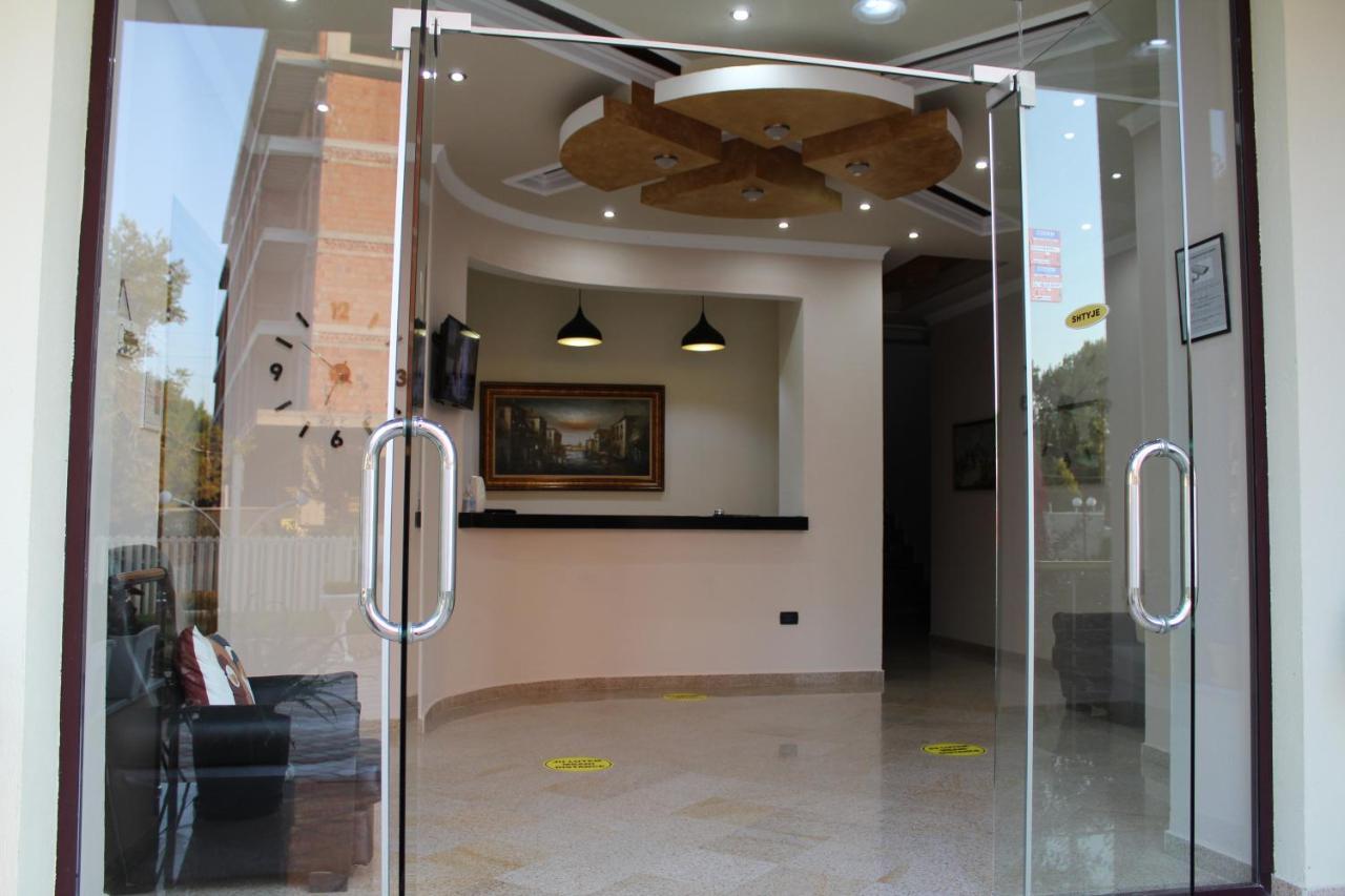 Hotel Villa Aljor Голем Екстериор снимка