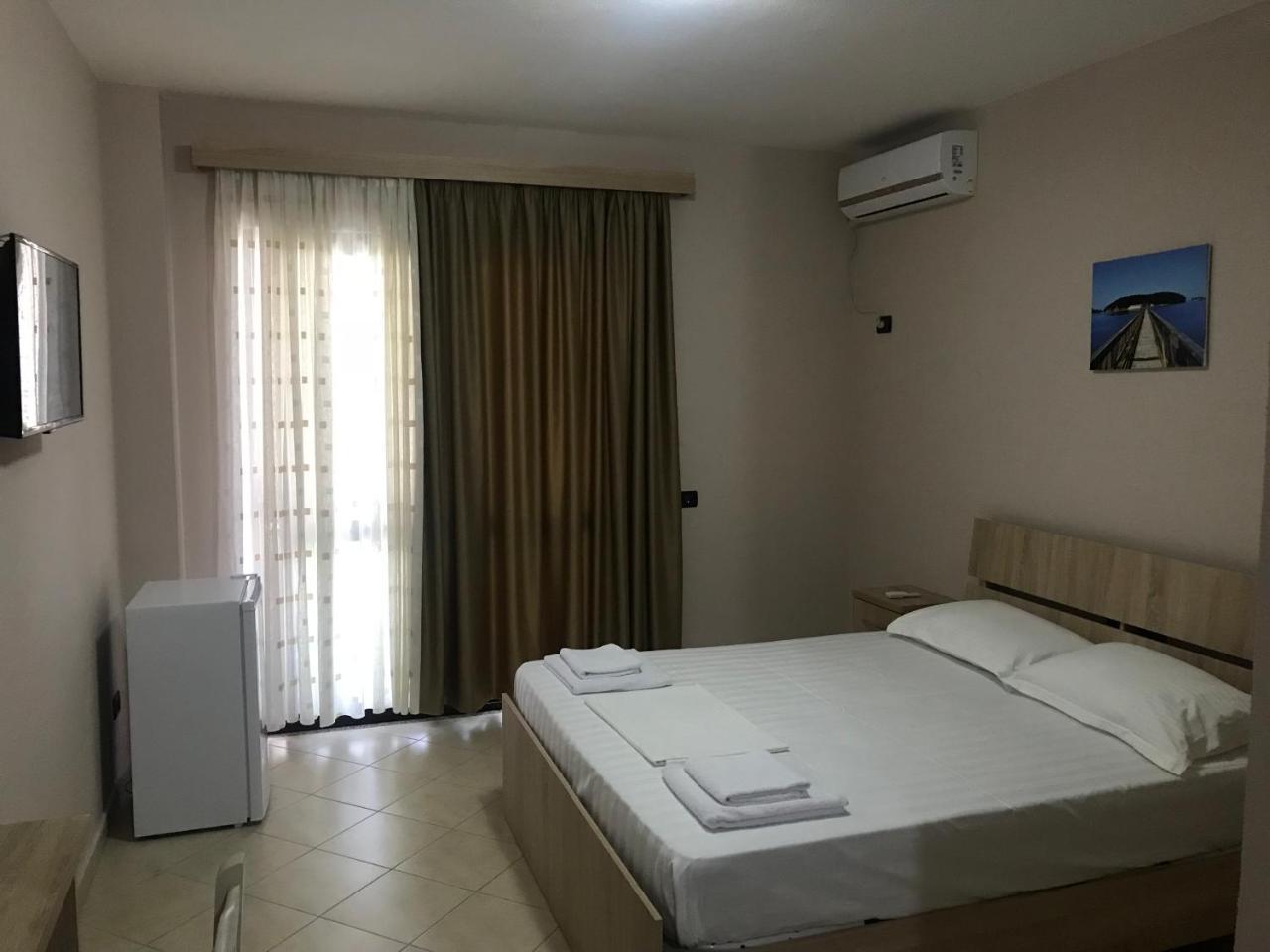 Hotel Villa Aljor Голем Екстериор снимка