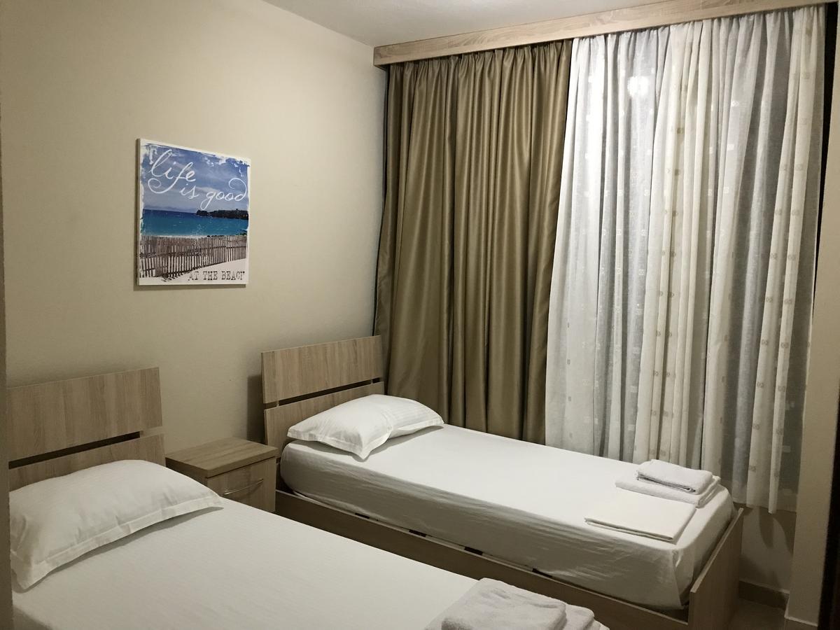 Hotel Villa Aljor Голем Екстериор снимка